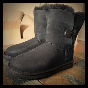 Ugg Boots NWT Size 6